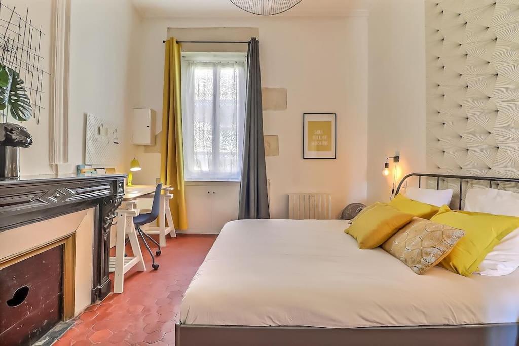 Le Yellow - Central - Climatise Nîmes Zewnętrze zdjęcie