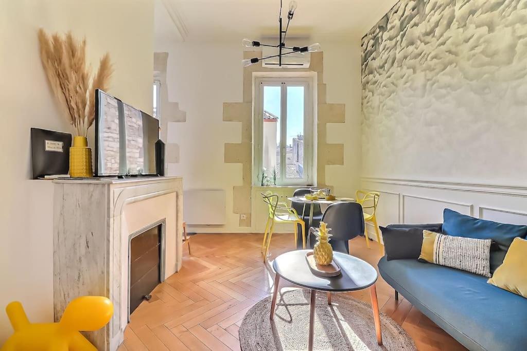 Le Yellow - Central - Climatise Nîmes Zewnętrze zdjęcie