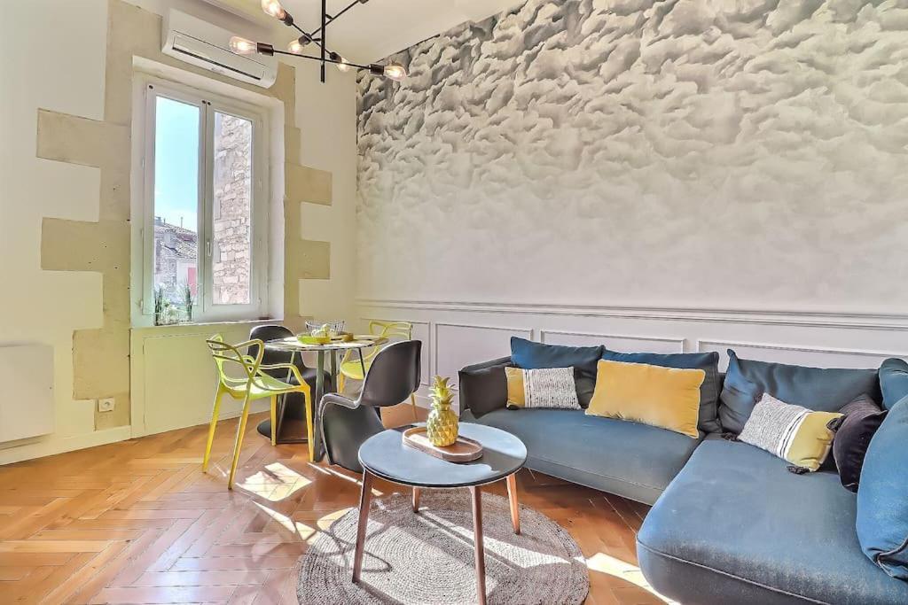 Le Yellow - Central - Climatise Nîmes Zewnętrze zdjęcie